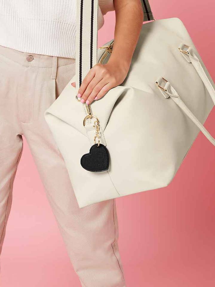BagBase - Boutique-Schlüsselclip in Herzform für den Großhandel von Pierre Francis