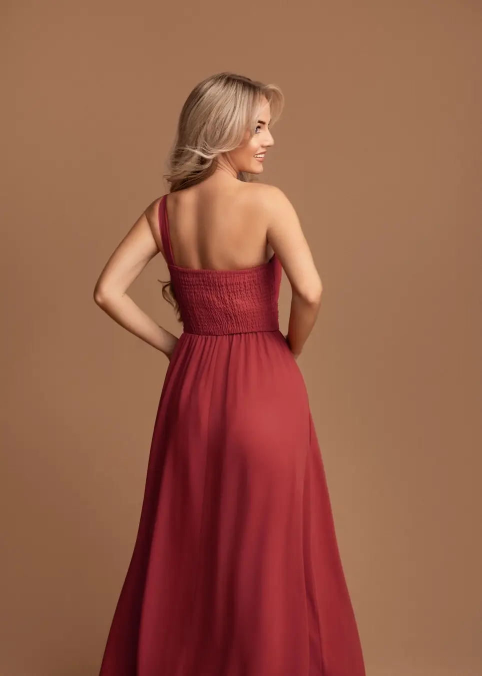 Eva & Lola - Epsilonn - Wholesale Gown - Women's - Long dress with slit at the thighs - R13864