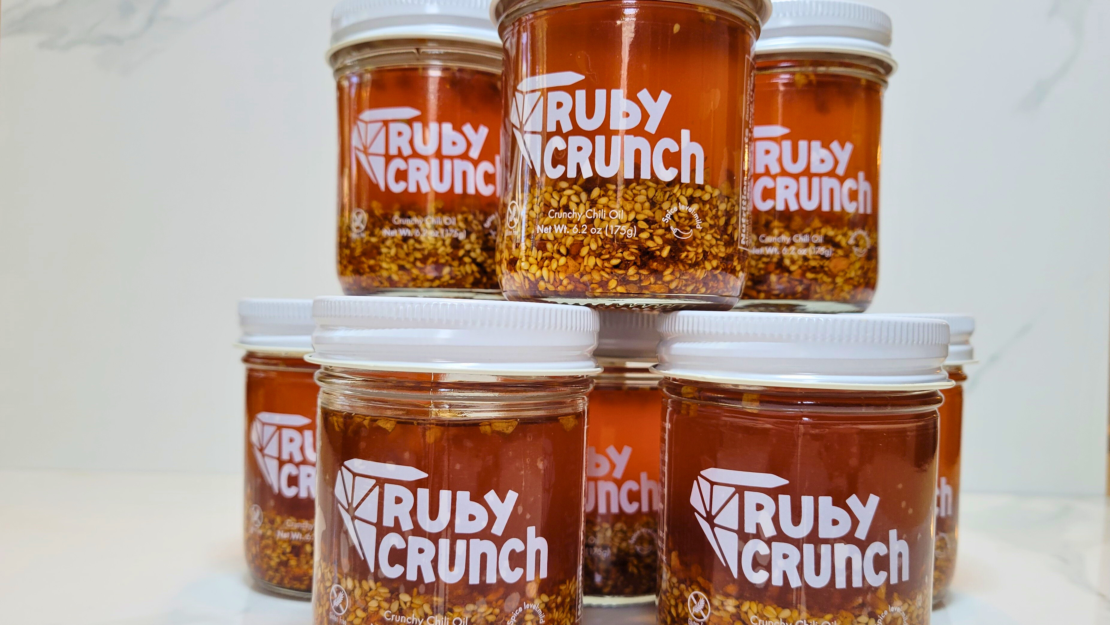 5 Lakes Flavor - Wholesale Sauce - Chili Crisp with Olive Oil – Ruby Crunch Original, 8oz Jar3