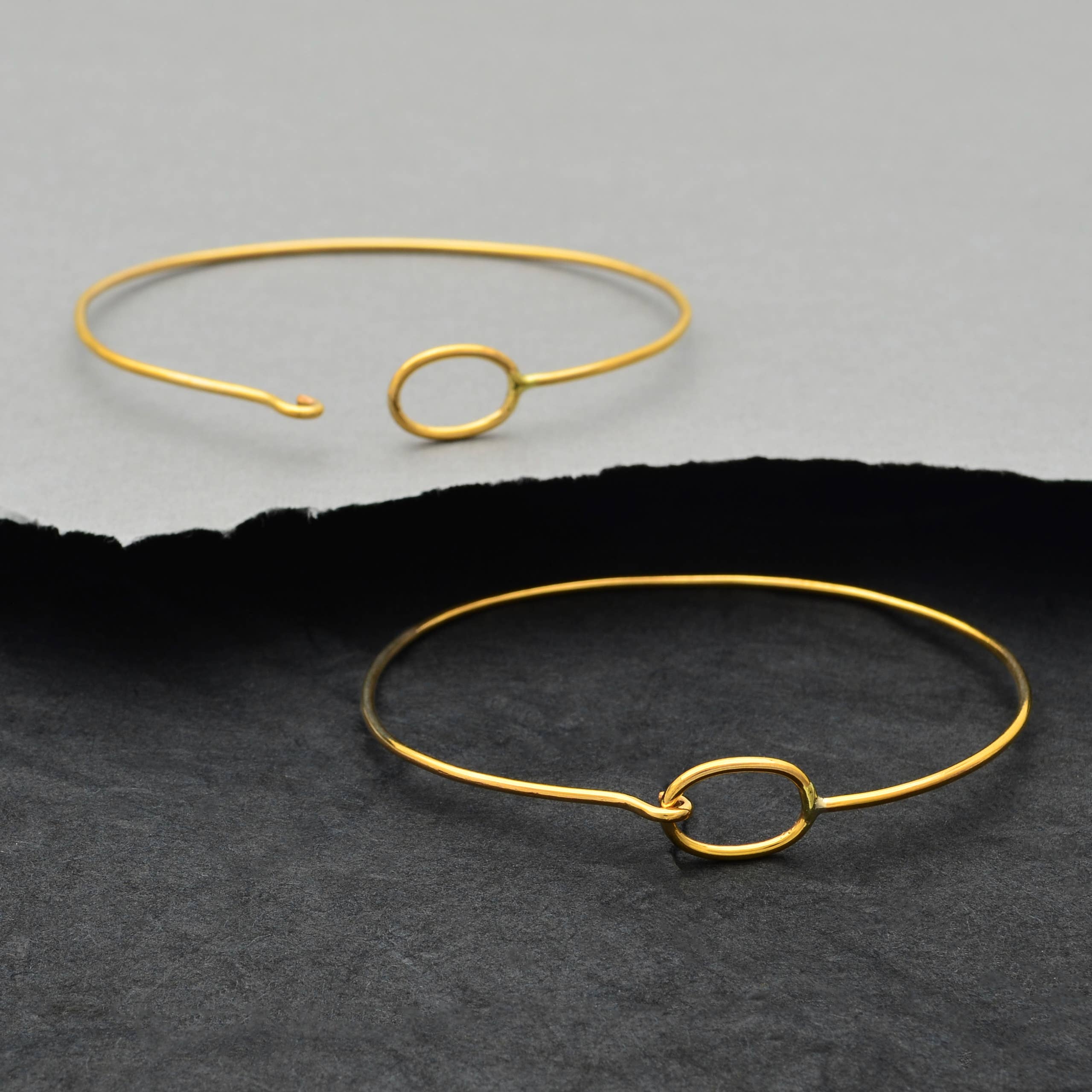 Nina Designs - Wholesale Charm/Dangle Bracelet - Silver or Bronze Hook and Eye Closure Charm Bracelet1