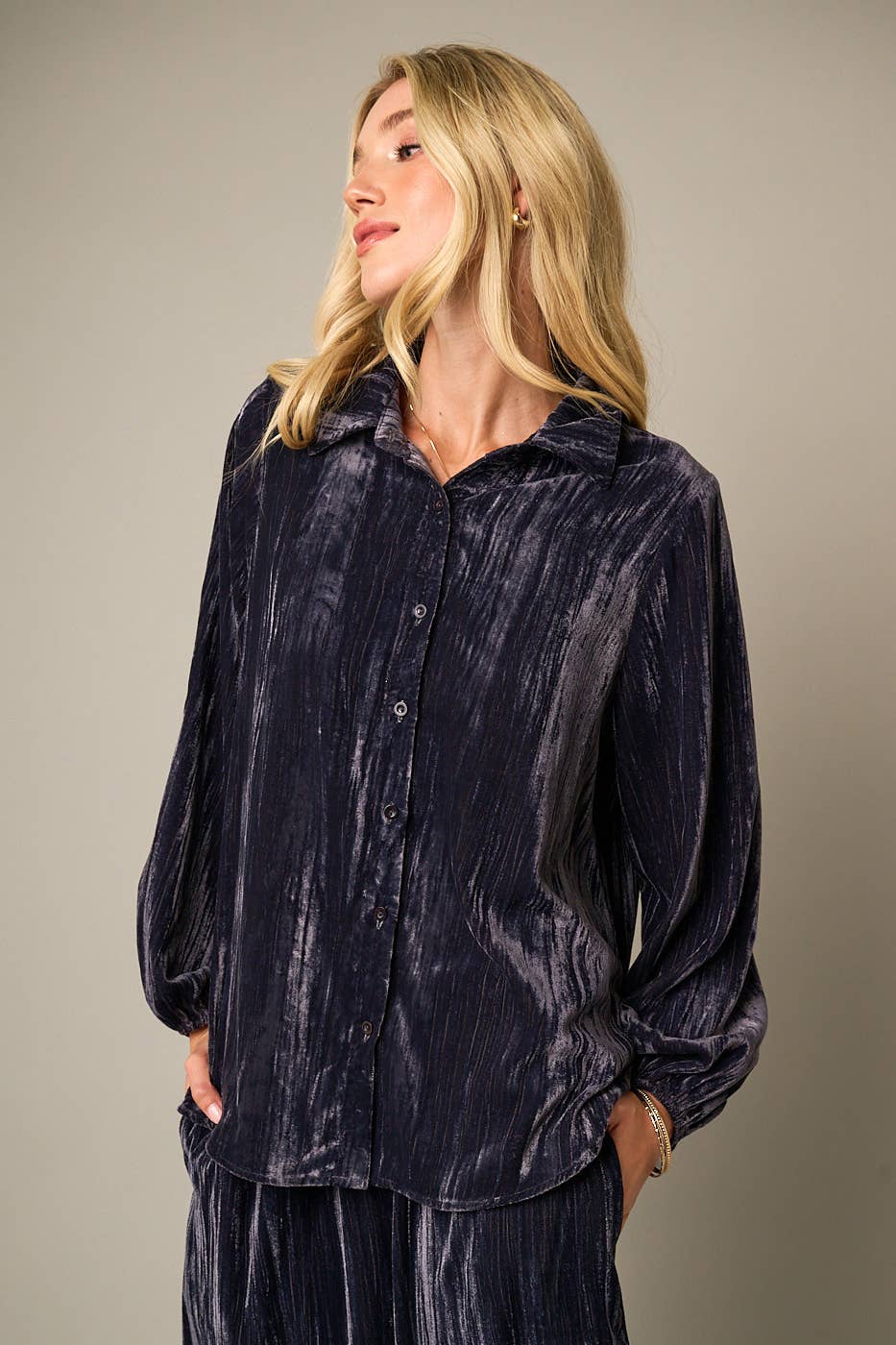 mittoshop - Wholesale Lounge Set - Women's - TEXTURED VELOUR LONG SLEEVE SHIRT AND PANTS SET13