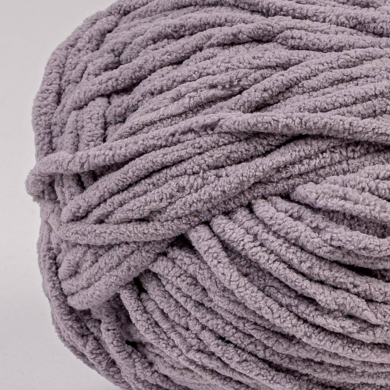 Crafted by Catherine - Wholesale Yarn - Blanket Yarn | 10.5oz/300g | Super Bulky #6 | Pack of 418