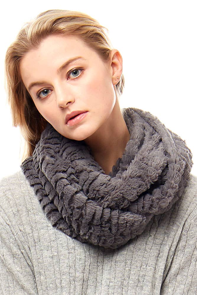 Hana - Wholesale Scarf - Women's - Solid Faux Fur Infinity Scarf2