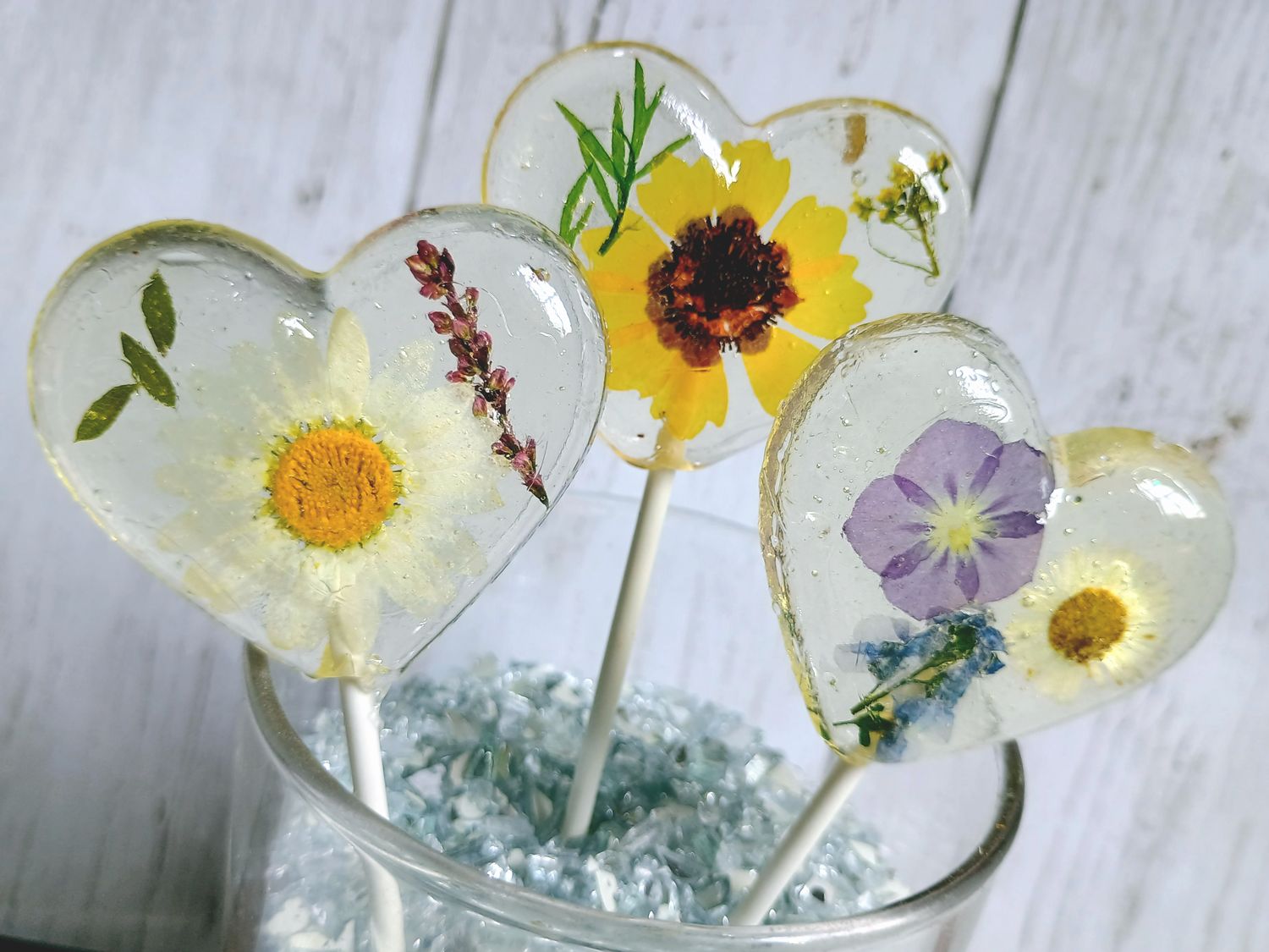 Homespun Parties - Wholesale Lollipop - Real Pressed Edible Flower Heart Lollipop, Garden Party 4