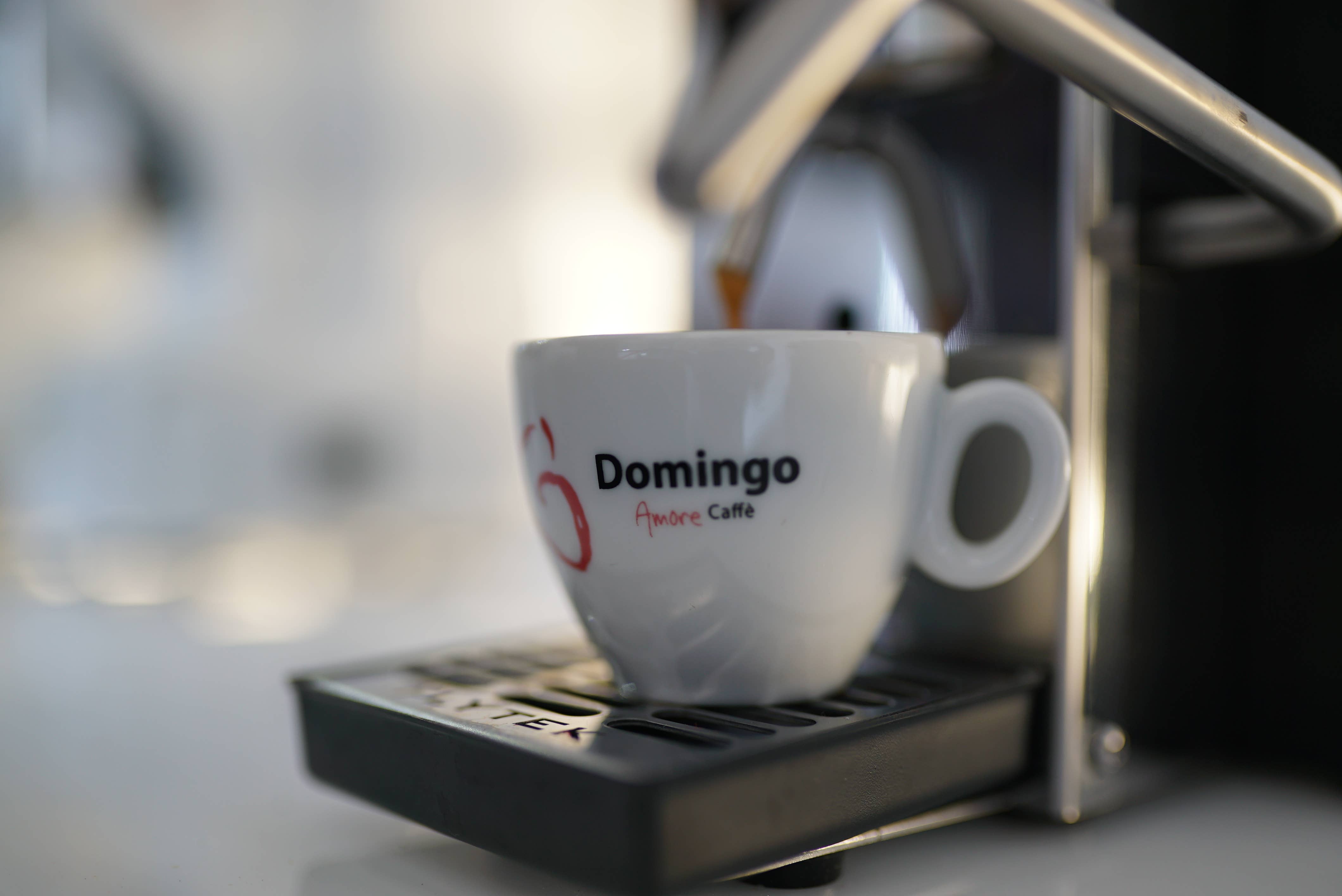 Domingo Caffè – Engroshandel Instant kaffe/espresso – Italiensk espresso i ESE-pods med Espresso Bar-blanding5