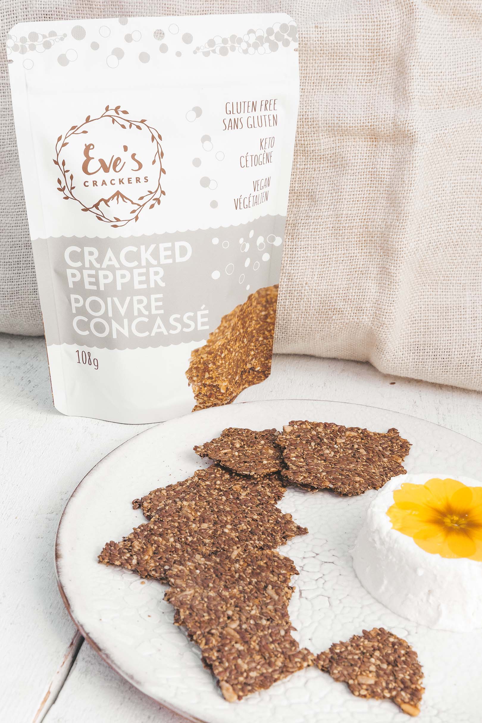 Eve's Crackers - Wholesale Crackers - Cracked Pepper Seed Crackers3