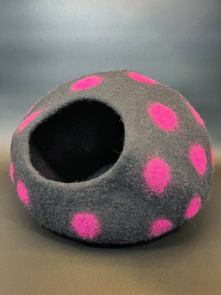 Toadstools pour la vente par Doris Bizarro