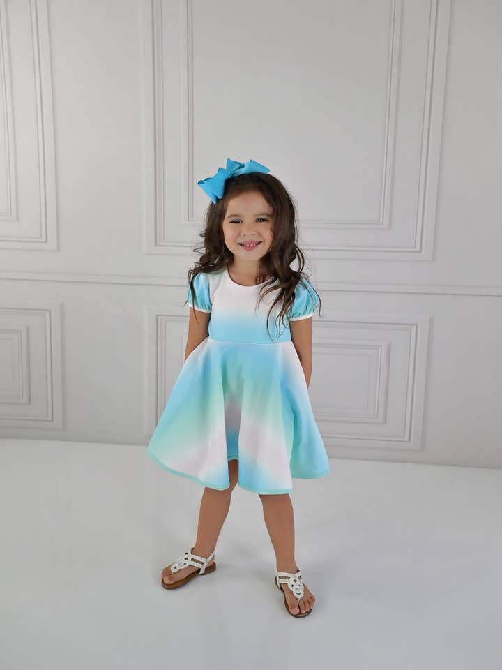 2340 OCEAN WAVE OMBRE POUR FILLES pour la vente par Serendipity Clothing Co