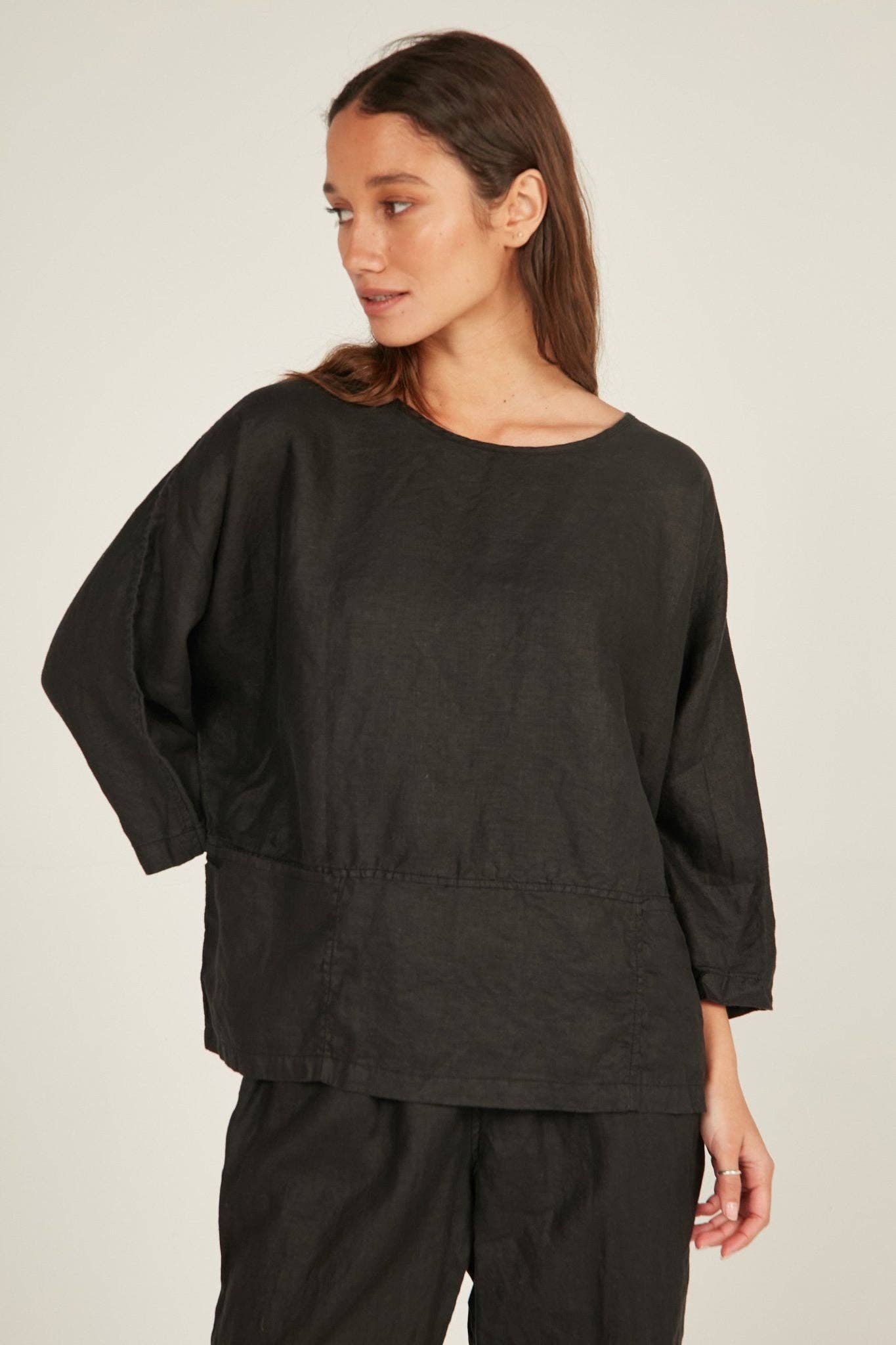 Primness – wholesale T-shirt – women's – CHICHI TOP - NOIR1