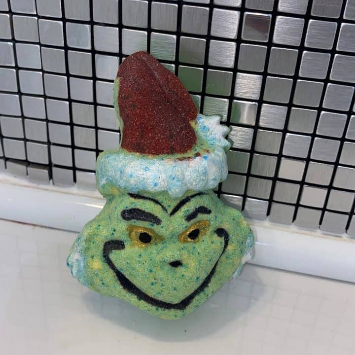 6 x Grinchy Bath Bomb for wholesale by Marshmallow Blends