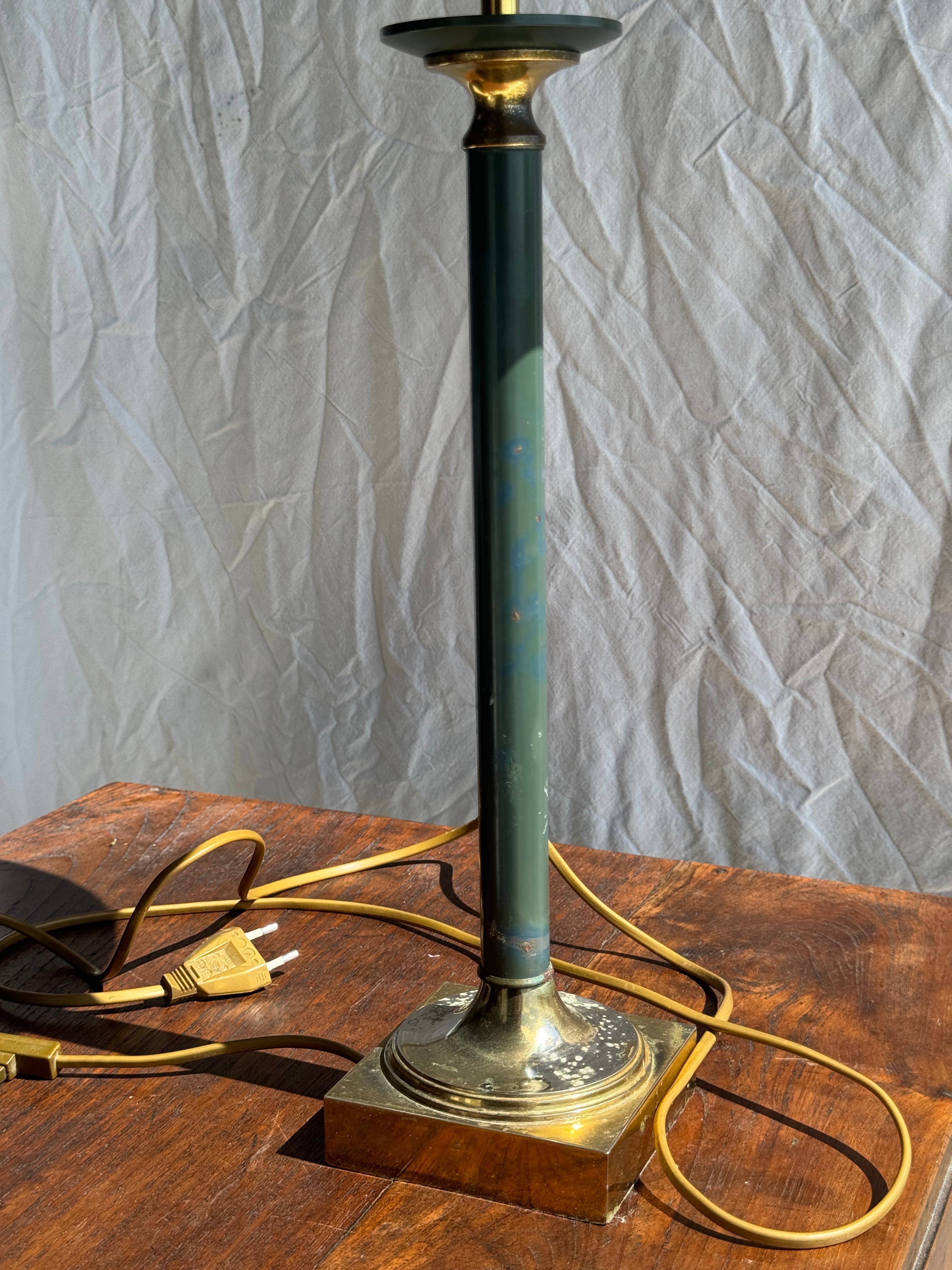 Office Objets - Wholesale Accent/Desk Lamp - Vintage green and gold table lamp H60 D3026