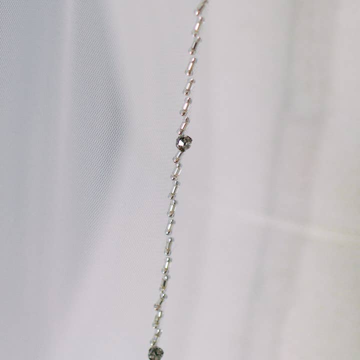 Velo con Borde de Cuentas Marina con Peineta para venta al por mayor de Brides and Belts