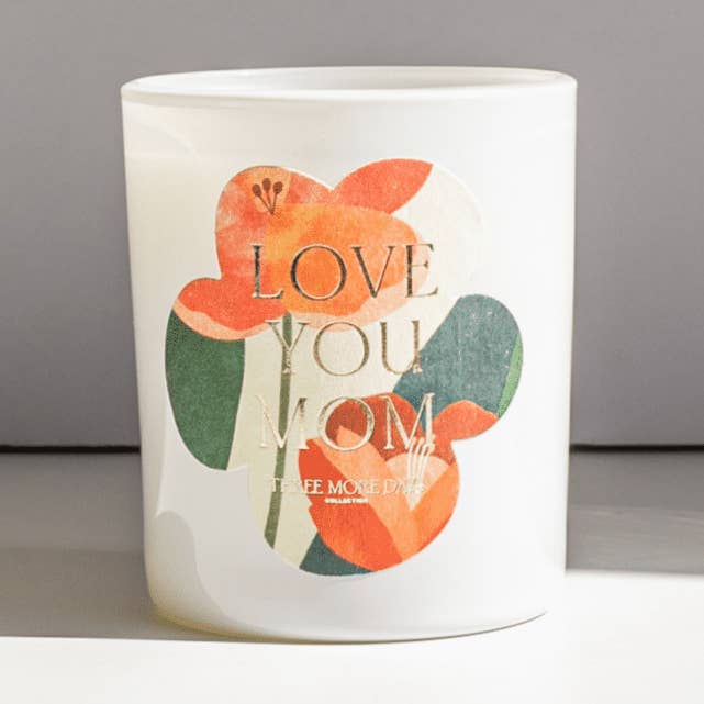 TE QUIERO MAMÁ: VELA DE ÁMBAR DE PATCHOULI / MADERA DE CEDRO / ROSA / ALMIZCLE / SÁNDALO 200G para venta al por mayor de Three More Days Collection