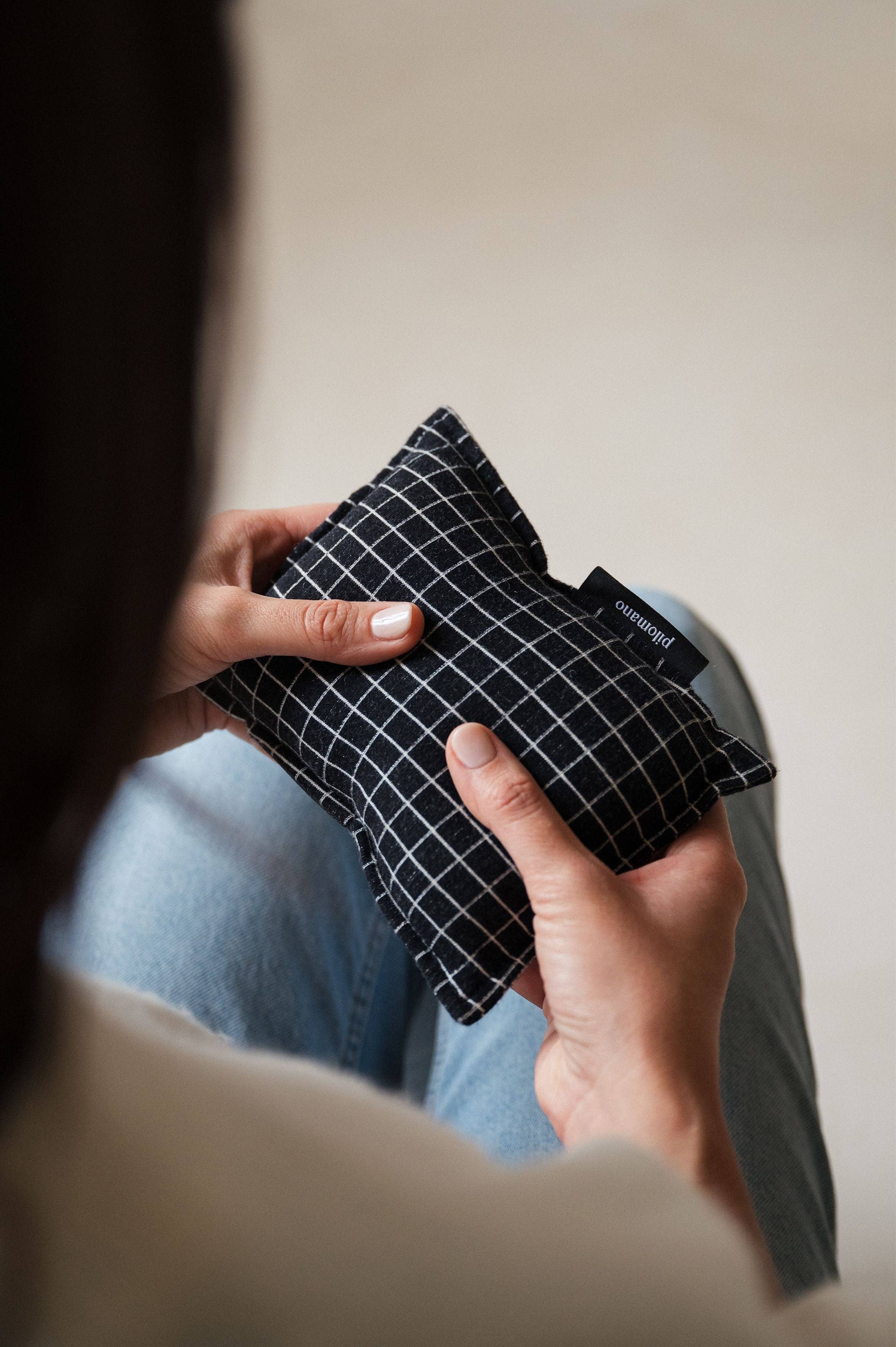 pilomano - Wholesale Decoratief kussen - Square Noir-print1