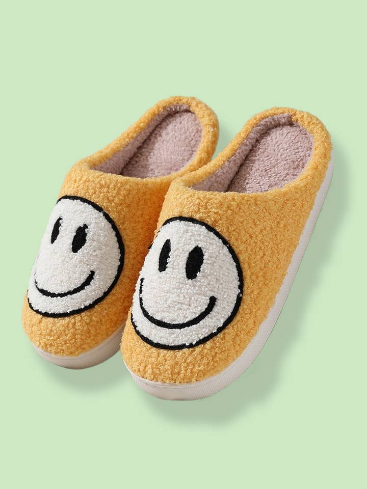 DOUBLJU - Wholesale Slippers - Unisex - Smiley Face Unisex Cotton Slippers for Fall,Winter
1
