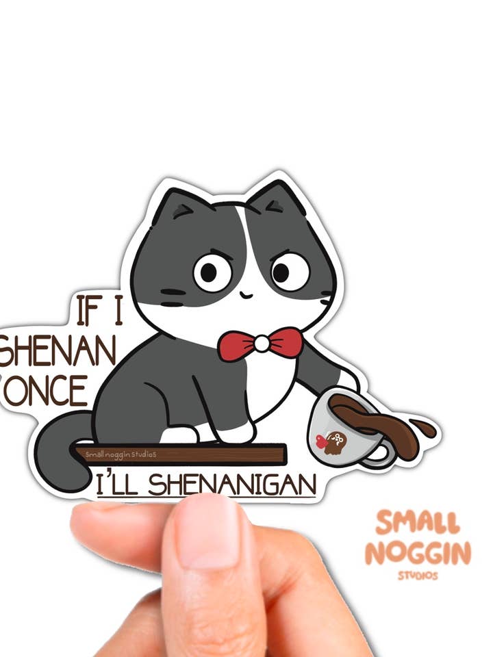 Sjov ballademager, Tuxedo Cat Shenanigans Vinyl Sticker for engroshandel hos Small Noggin Studios