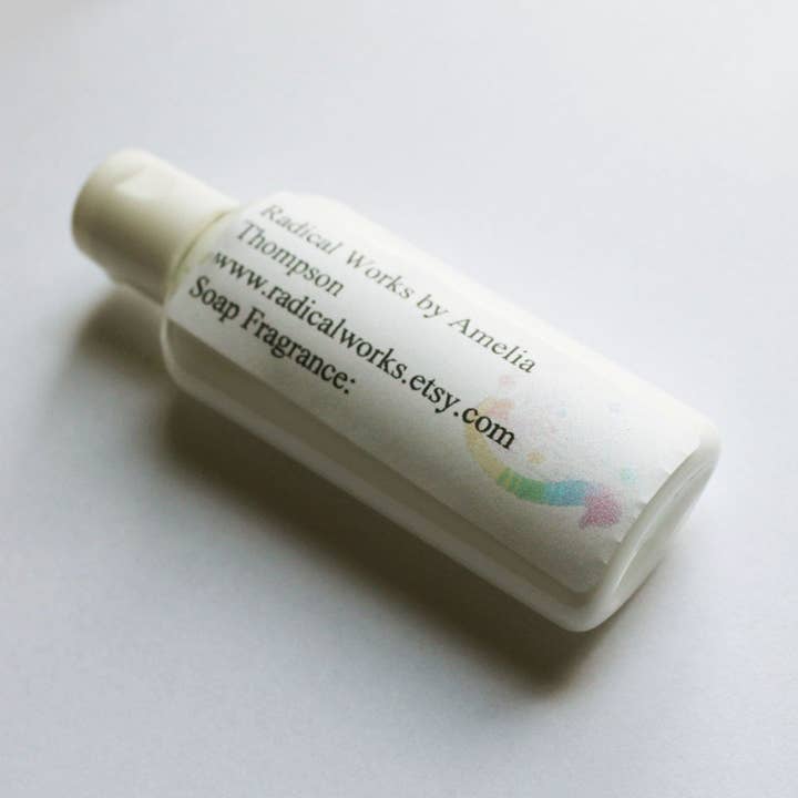 Savon liquide à la framboise noire et à la vanille - Savon maison - Savon végétalien - Nettoyant pour le corps - Savon pour la vente par Radical Works