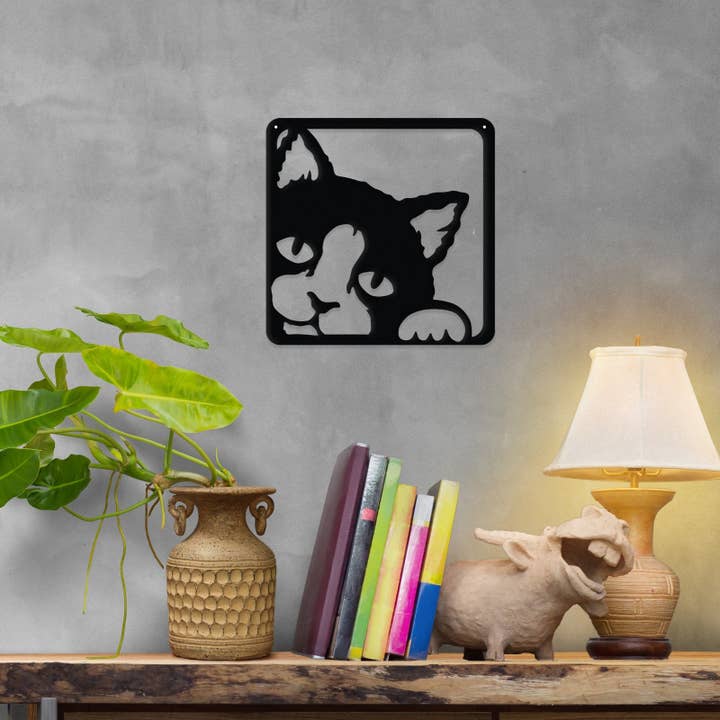Kitty Peeking - Art mural en métal pour la vente par Furr-Baby Gifts