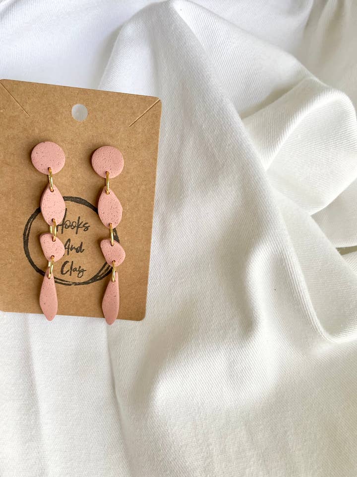 Ciondolo Delicato - Malva - Argilla polimerica per la vendita all'ingrosso da parte di Hooks and Clay