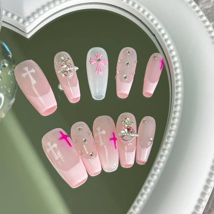 hand made Press on Nails 19197 for wholesale by foamboxnail