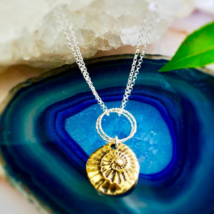 Collares colgantes Nautilus oro o plata para venta al por mayor de Howling Dog Artisan Jewellery