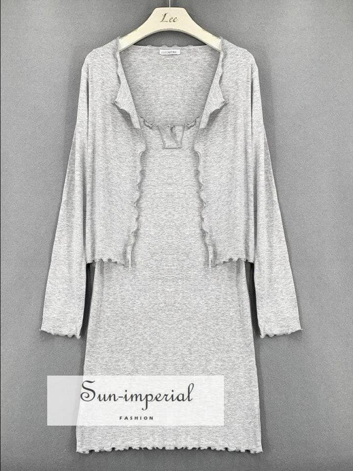 Sun Imperial – Großhandel Kleid – Damen – Figurbetontes Mini-Cami-Kleid für Damen mit gerüschter Brust und langem Ausschlag
