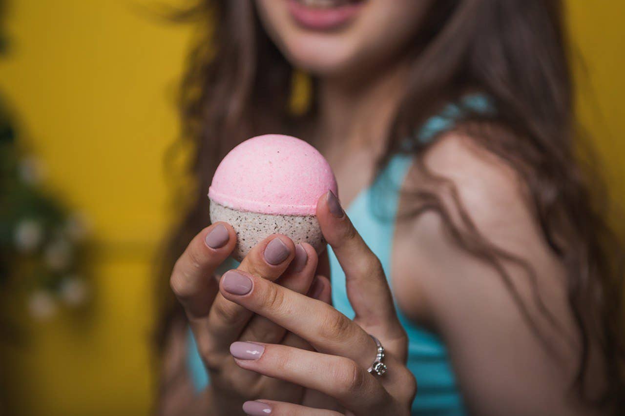 La Bomba - Wholesale Bruisbal/schuim - Badbom met koffie en kers2