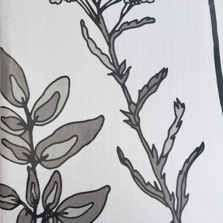 NHP International - Wholesale Bedding Set - 2-pack White duvet covers with flower print - 140x220cm2