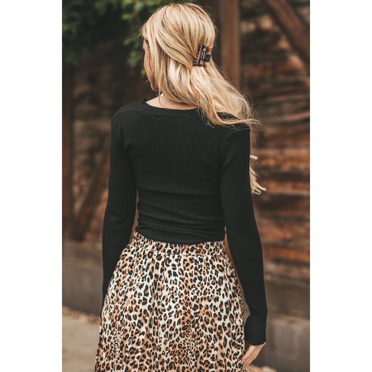 Verte - Wholesale Knit Top - Women's - DEEP V NECK LONG SLEEVE KNIT FITTED TOP_78T100816