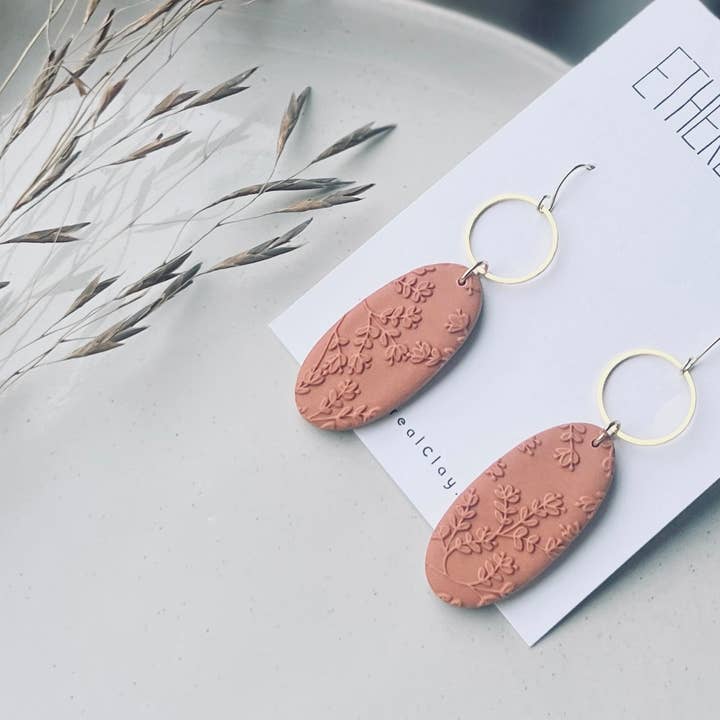 Brincos de Terracota Primavera Floral em Barro, Boho, Simples por atacado de Ethereal Clay