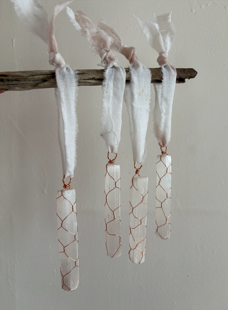 La Lune Healing - Wholesale Spiritual Stone/Crystal - Selenite + Copper Wall Hanging1