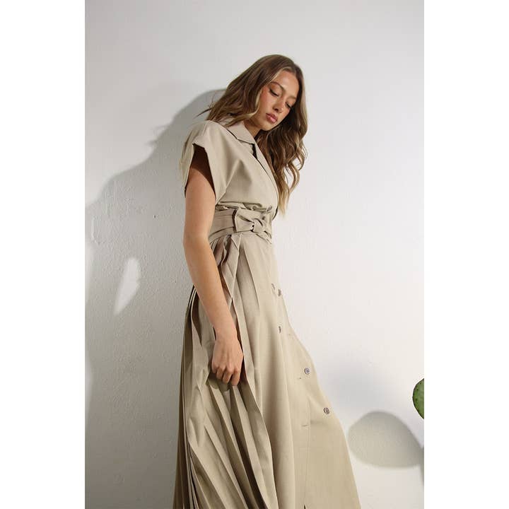 LEITE DE AVEIA CONJUNTO DE CASACO COM PREGAS NAS COSTAS E CALÇAS - Cor Leite de Aveia para venda a revendedores na Faire30