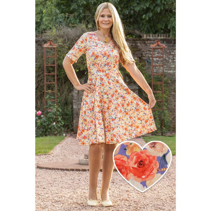 Vestido Envelope Matilda Vintage Azul com Bolinhas e Rosas por atacado de Dolly & Dotty
