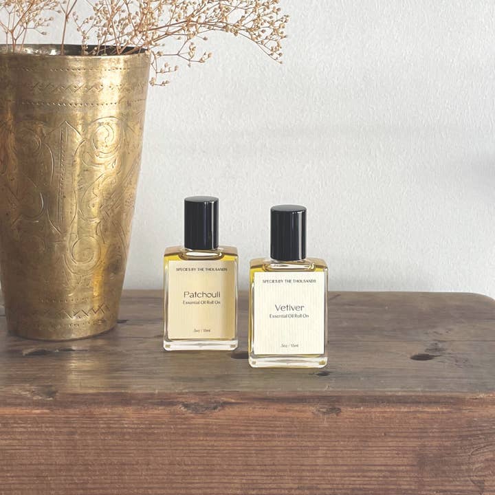 Species by the Thousands - Vente Roll-on aux huiles essentielles - Huile essentielle de vétiver à l'huile essentielle de vétiver1