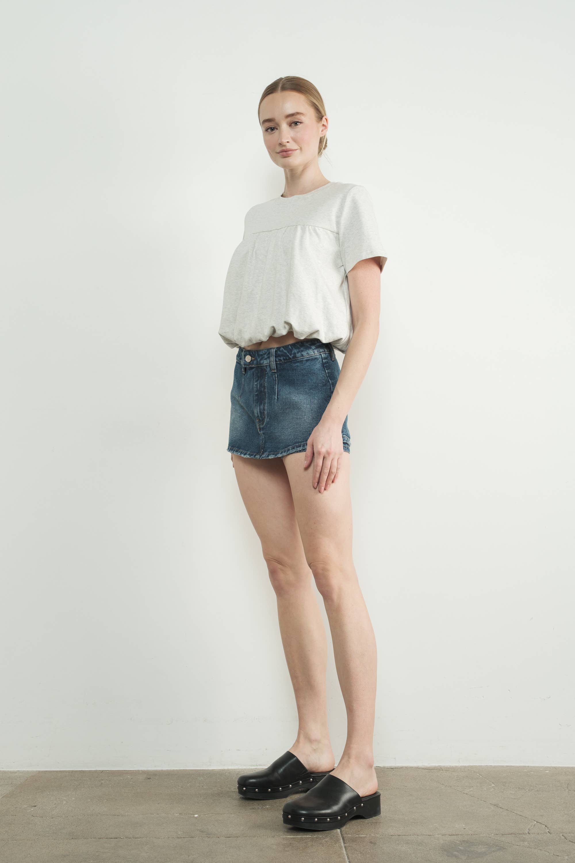 Aaron & Amber - Wholesale T-Shirt - Women's - MAT3226 BUBBLE HEM SHORT SLEEVE T-SHIRTS7