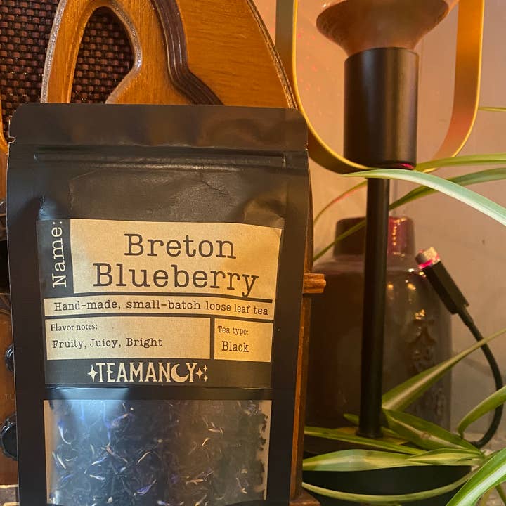 Bretonse zwarte thee met bosbessen en losse bladeren voor wholesale door Teamancy