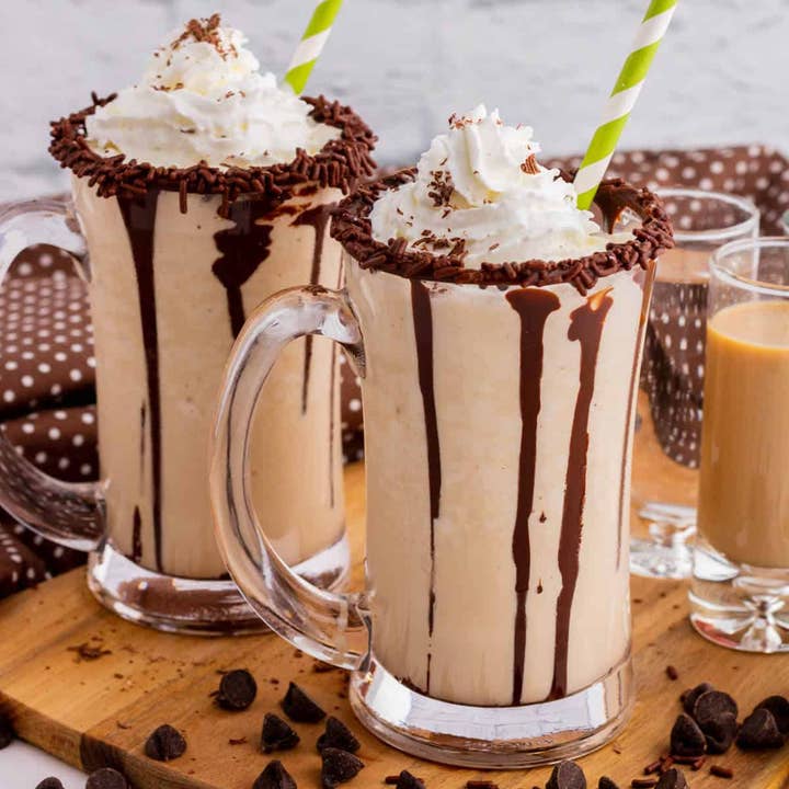 Noble Mick's - Craft Beverage Company - Wholesale Cocktail Mix/Syrup - Mudslide Frozen Cocktail2