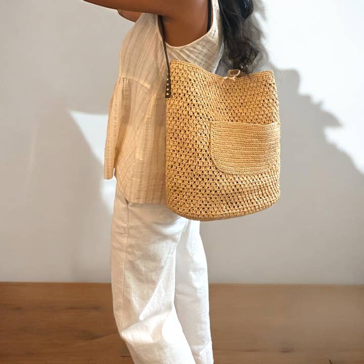 Cestino Pauline in rafia naturale per la vendita all'ingrosso da parte di MauD Nakà