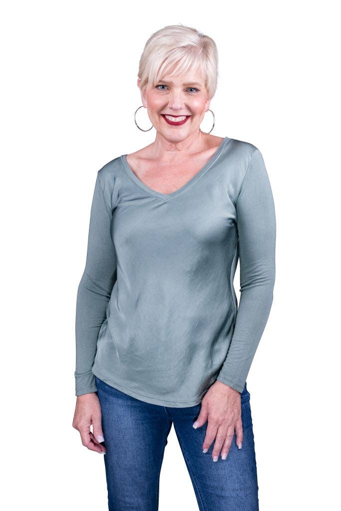 TINA Stephens Italy/Tees By Tina - Wholesale T-Shirt - Women's - Everly Viscose Sheen Top (BLS137)16