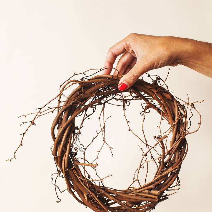 Idlewild Floral Co. - Wholesale Dried/Pressed Flowers - 18" Grapevine Wreath