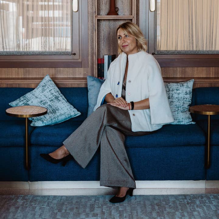 White Snowdrop Cape and other Purchase Wholesale bottoni gioiello. Free Returns & Net 60 Terms on Faire trending on Faire.