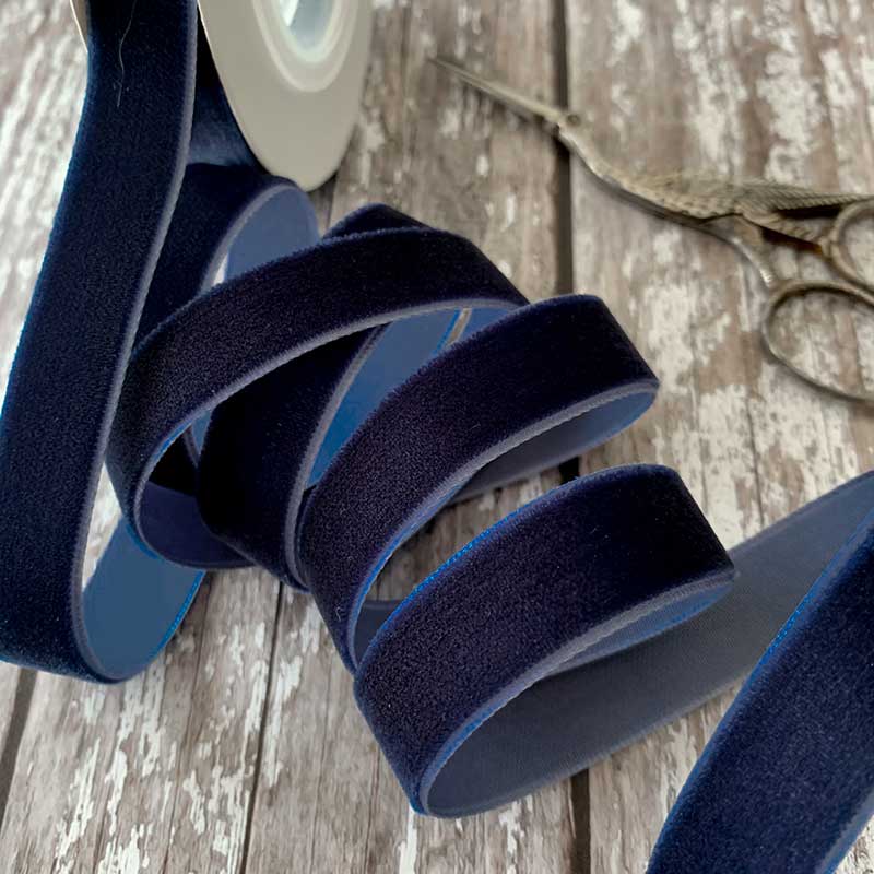 Imaginediy – Großhandel Band – Geschenke verpacken – Marineblaues Samtband, 16 mm, 3-Meter-Rolle0