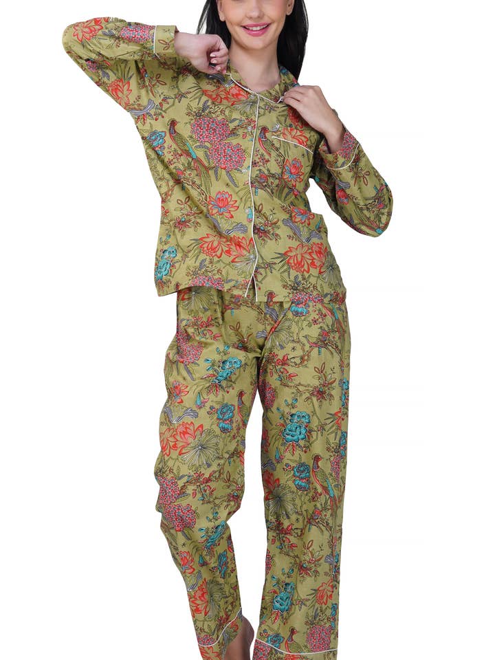 Purple Mohar – wholesale Sleepwear set – Women's – Jungle Majesty: 3-Piece Peacock Pajama Set6