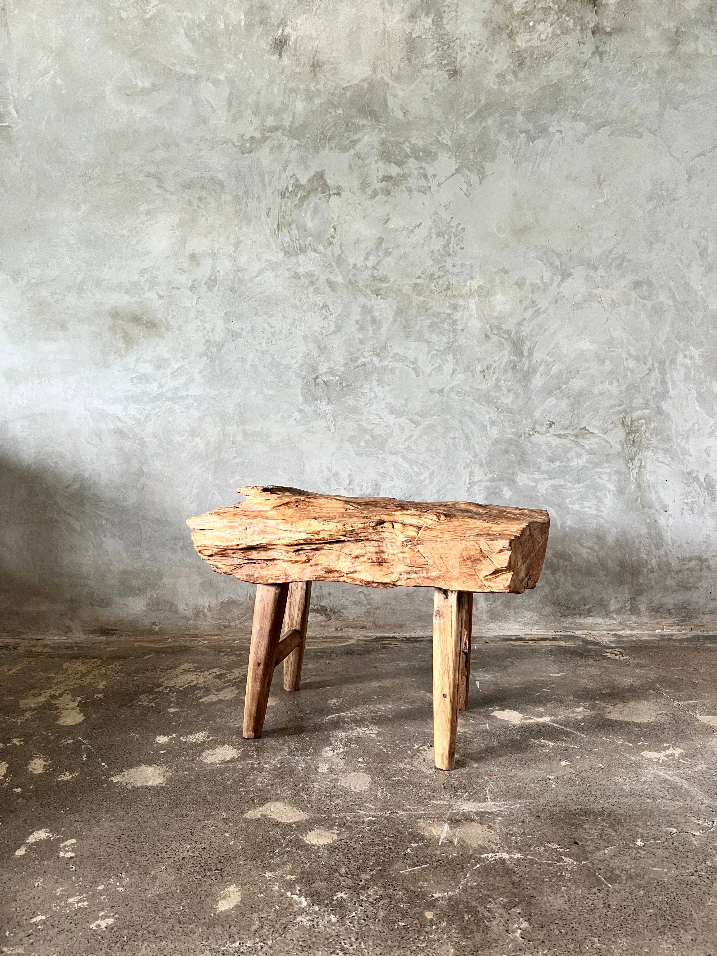 Office Objets - Venta al por mayor Bancos - Banco pequeño de teca asiática rubia con cuatro patas - Sembilan22