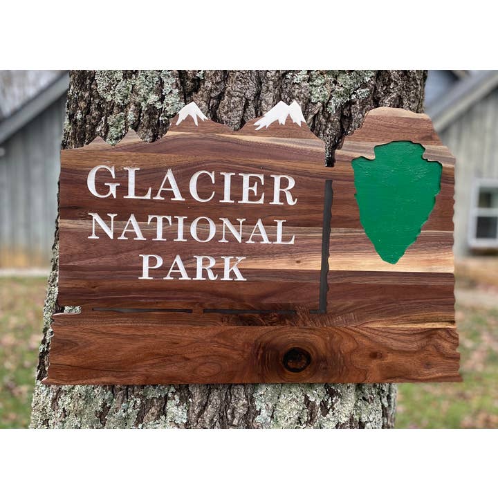 Cartello d'ingresso «Montana MT», decorazione da parete del Glacier National Park, colore: Re per la vendita all'ingrosso da parte di TinyWoodenSigns