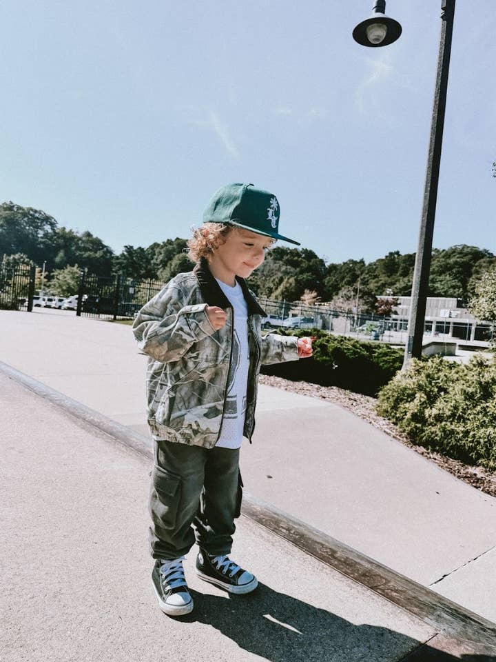 Lucky Link - Wholesale Lounge Sweatpants/Joggers - Kids - Toddler Classic Cargo Sweatpants in Stonewash3