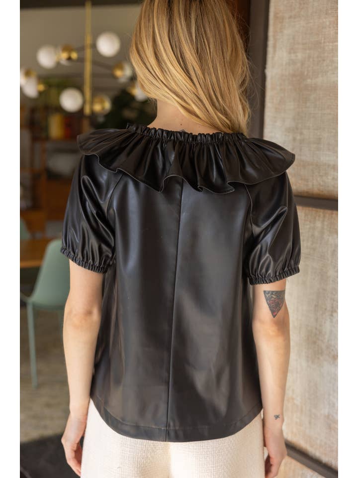 Preto 33147 Fato Largo Gola V Tampo em Pele Faux para venda a revendedores na Faire9