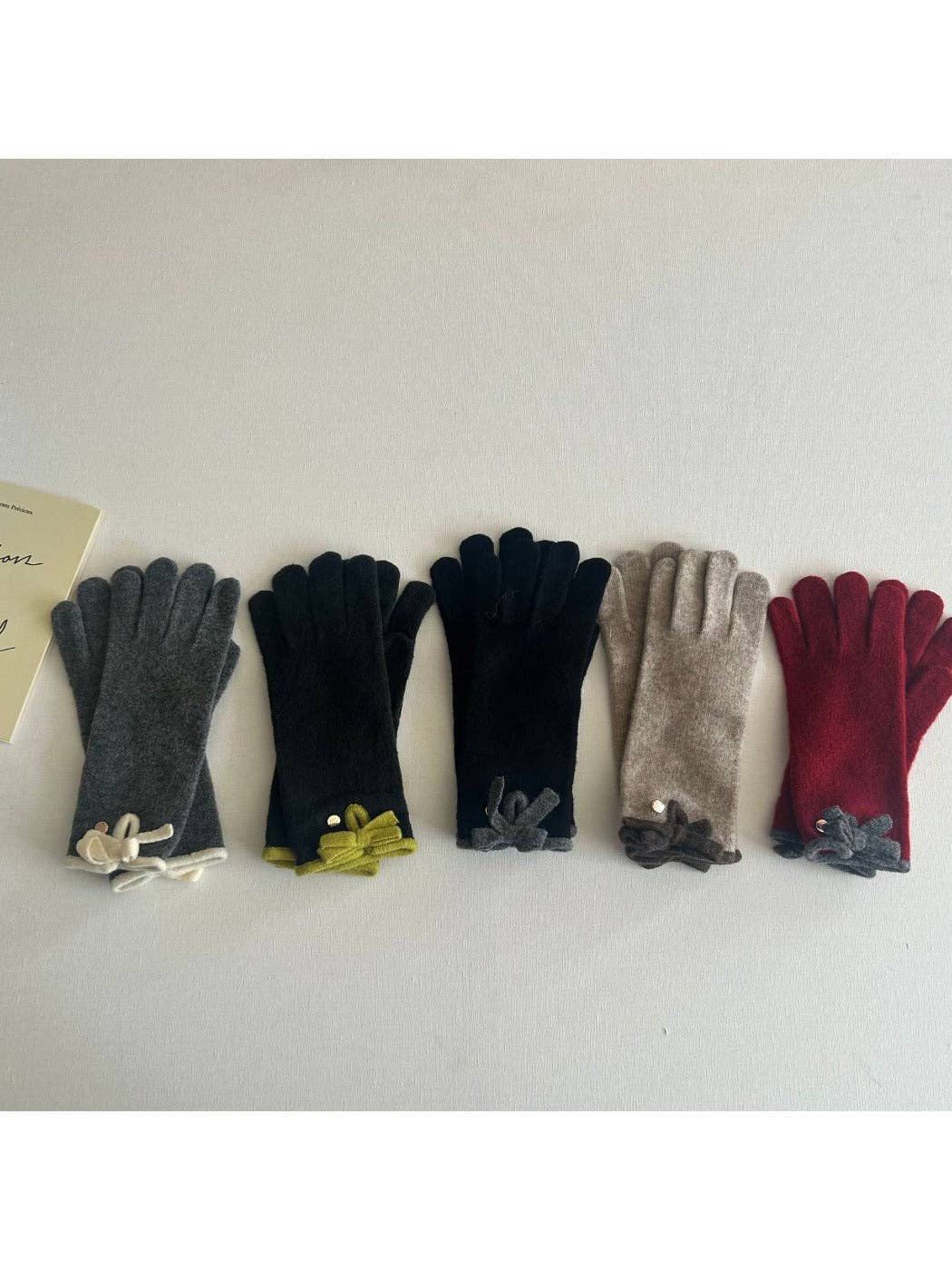 Funkyrel® Atzbranding Limited – Engroshandel Handsker - Dame – Gloving - Søde Strikkede Handsker med Sløjfe & Touchscreen6