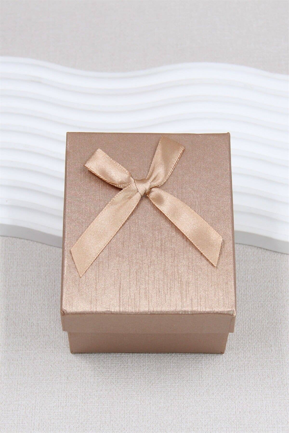 BELLISSIMA BIJOUX - Wholesale Gift Box - Gift Box With Cushion - Miniature Elegance1