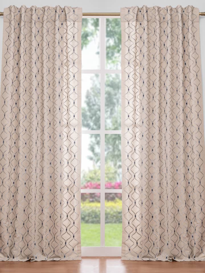 Cortina de mezcla de lino y algodón Barrow Natural de 108" para venta al por mayor de Creative Threads, Inc.